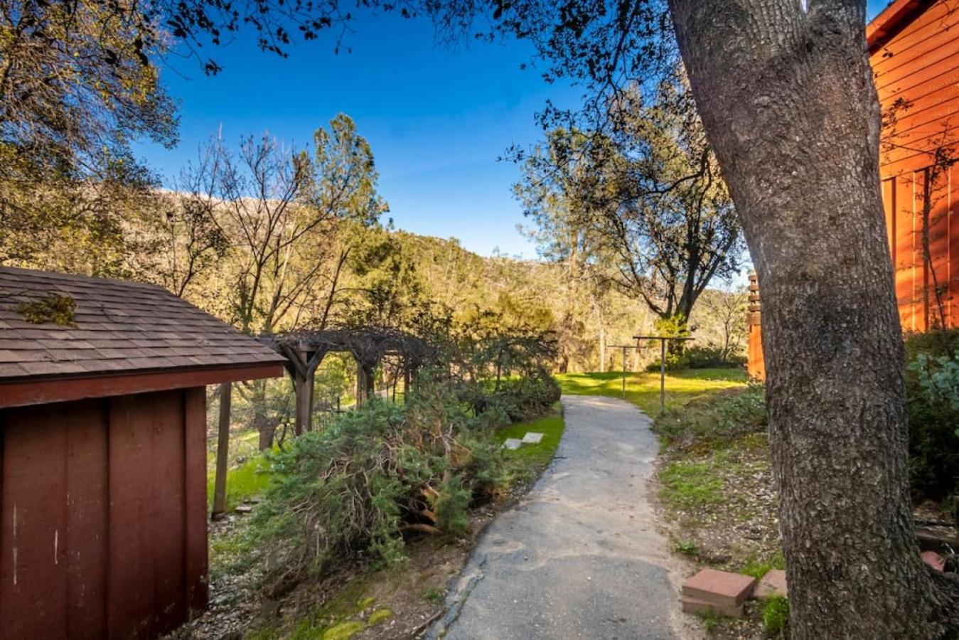 Sierra Vista Lookout Lodge With Creek, Waterfall And Waterholes, Minutes From Bass Lake And Yosemite South Gate North Fork Екстериор снимка